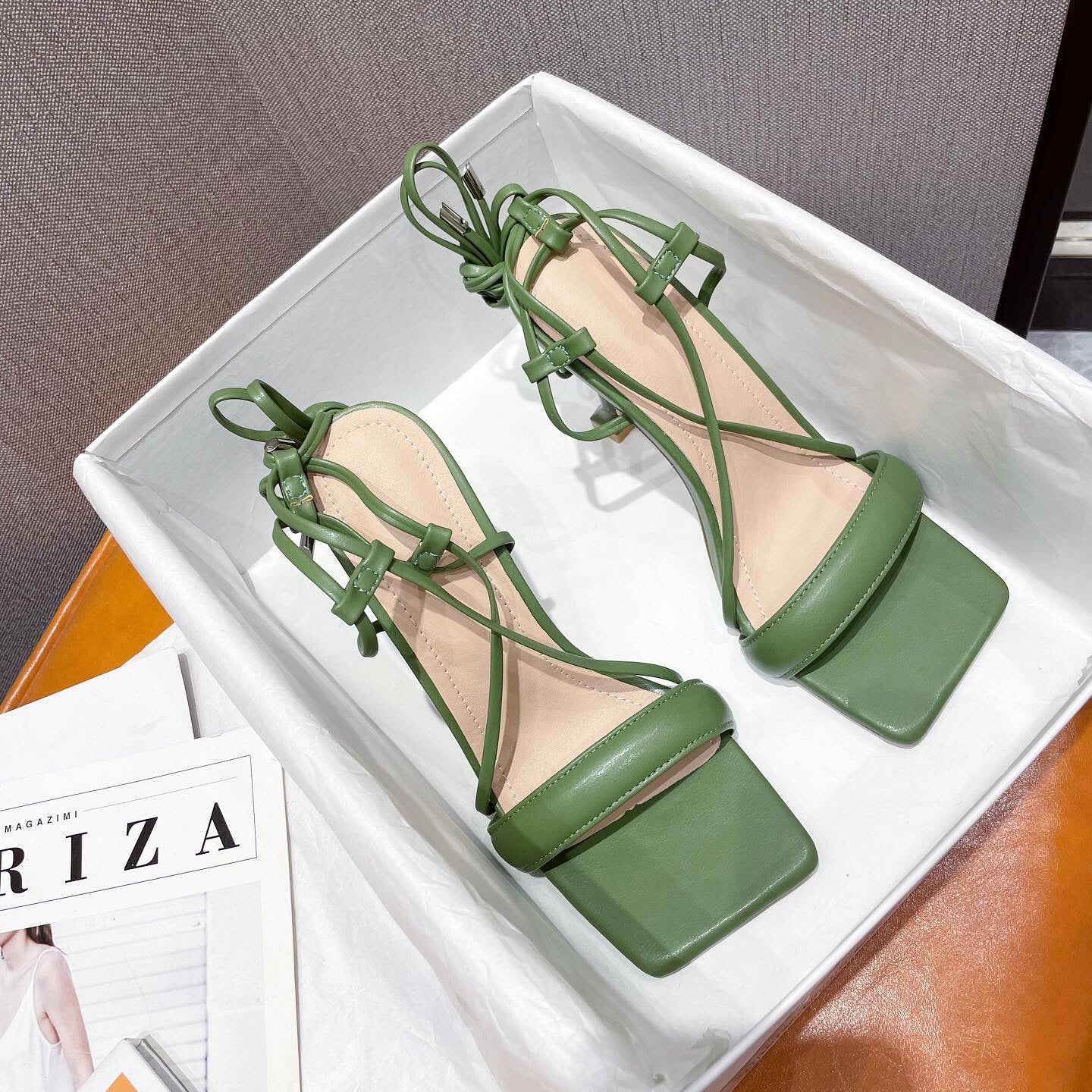 Chiara™ | Enkelband Stiletto Hakken