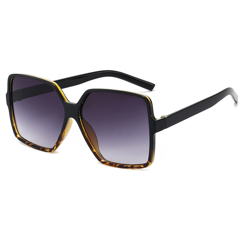 Naleah - Trendy Zonnebril met Grote Frame