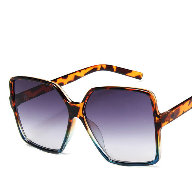 Naleah - Trendy Zonnebril met Grote Frame