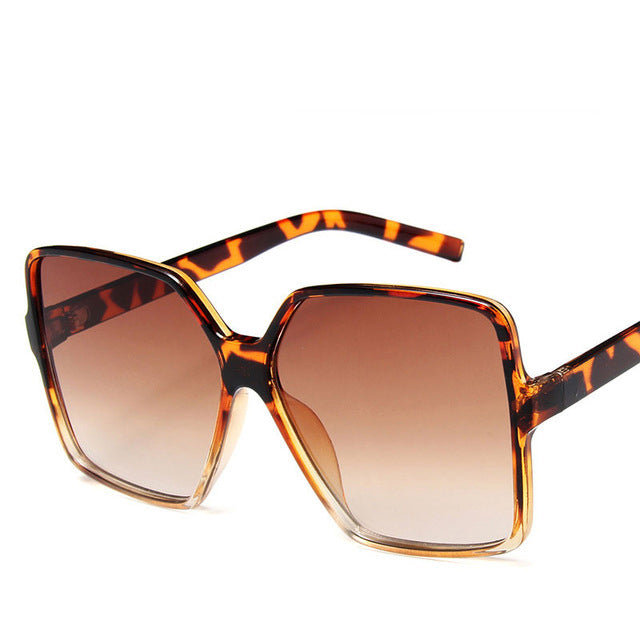 Naleah - Trendy Zonnebril met Grote Frame