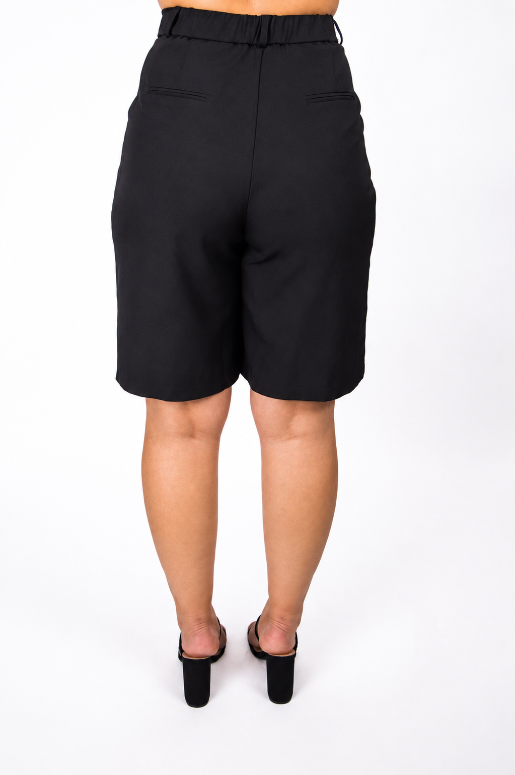 Veloura Bermuda Black
