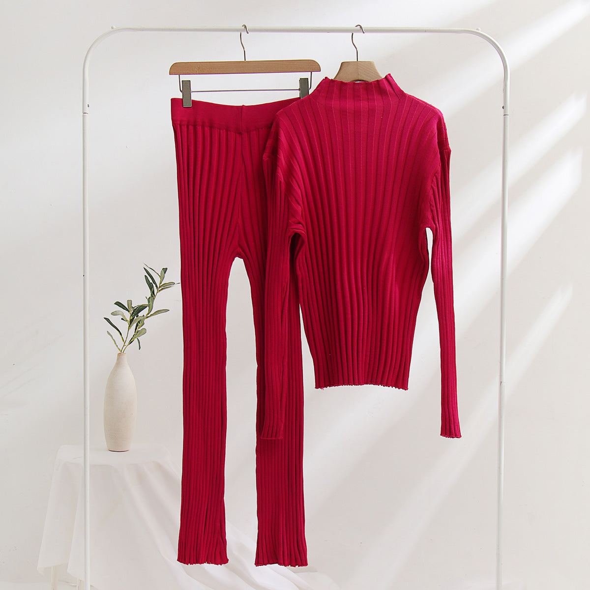 Savita™ | Gestreept Gebreid Tweedelig Broekpak met Uitlopende Broek en Trui.